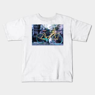 Yellow bicycle on Amsterdam bridge Kids T-Shirt